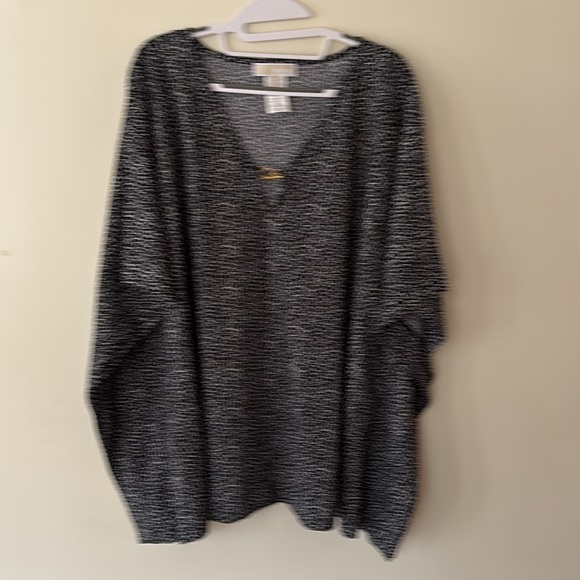 Michael Michael Kors Ladies Top/Blouse/Cape Black & White Size 2X/3X - Picture 2 of 11
